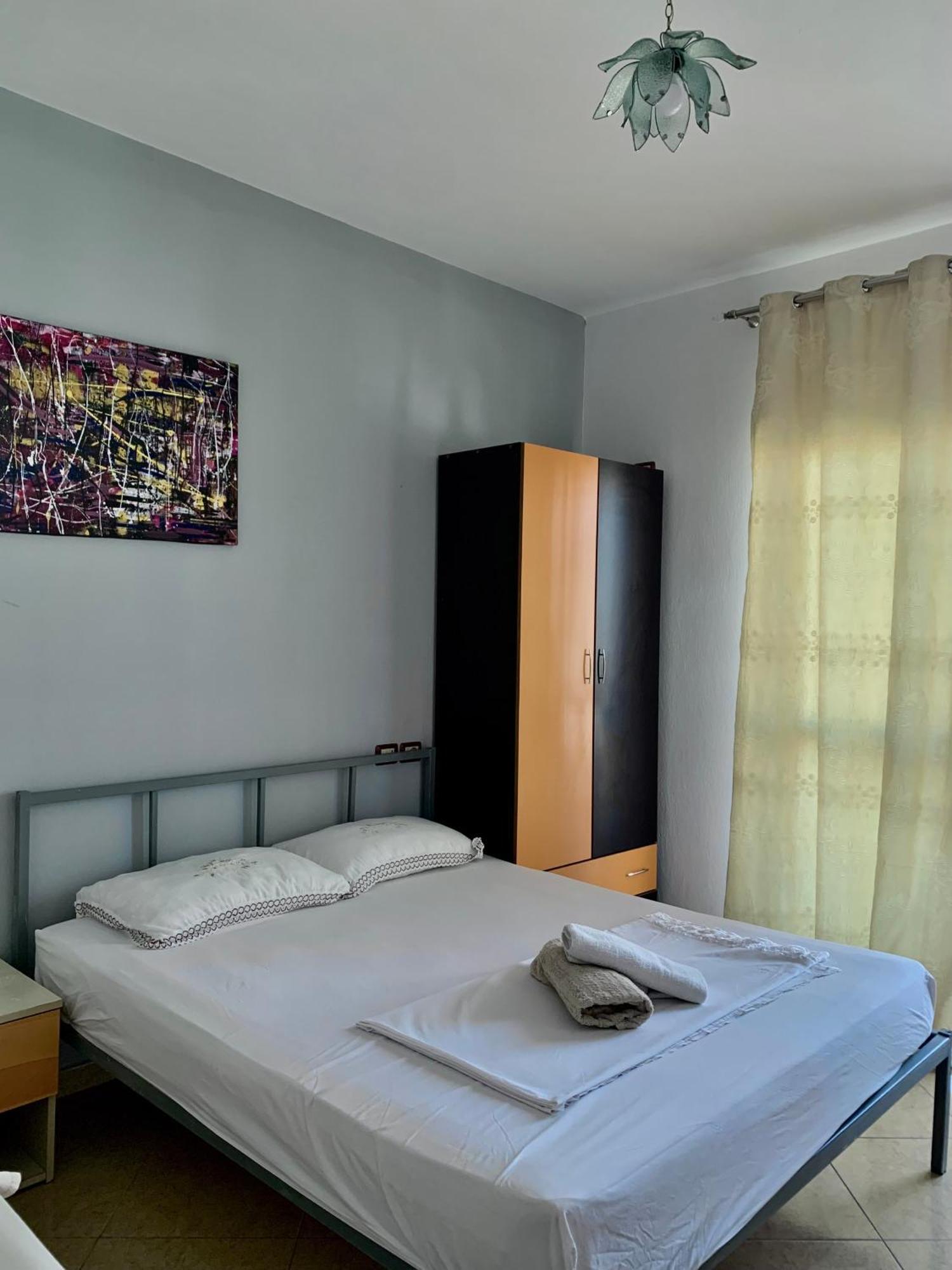 Serenade Beach Durrës Kamer foto