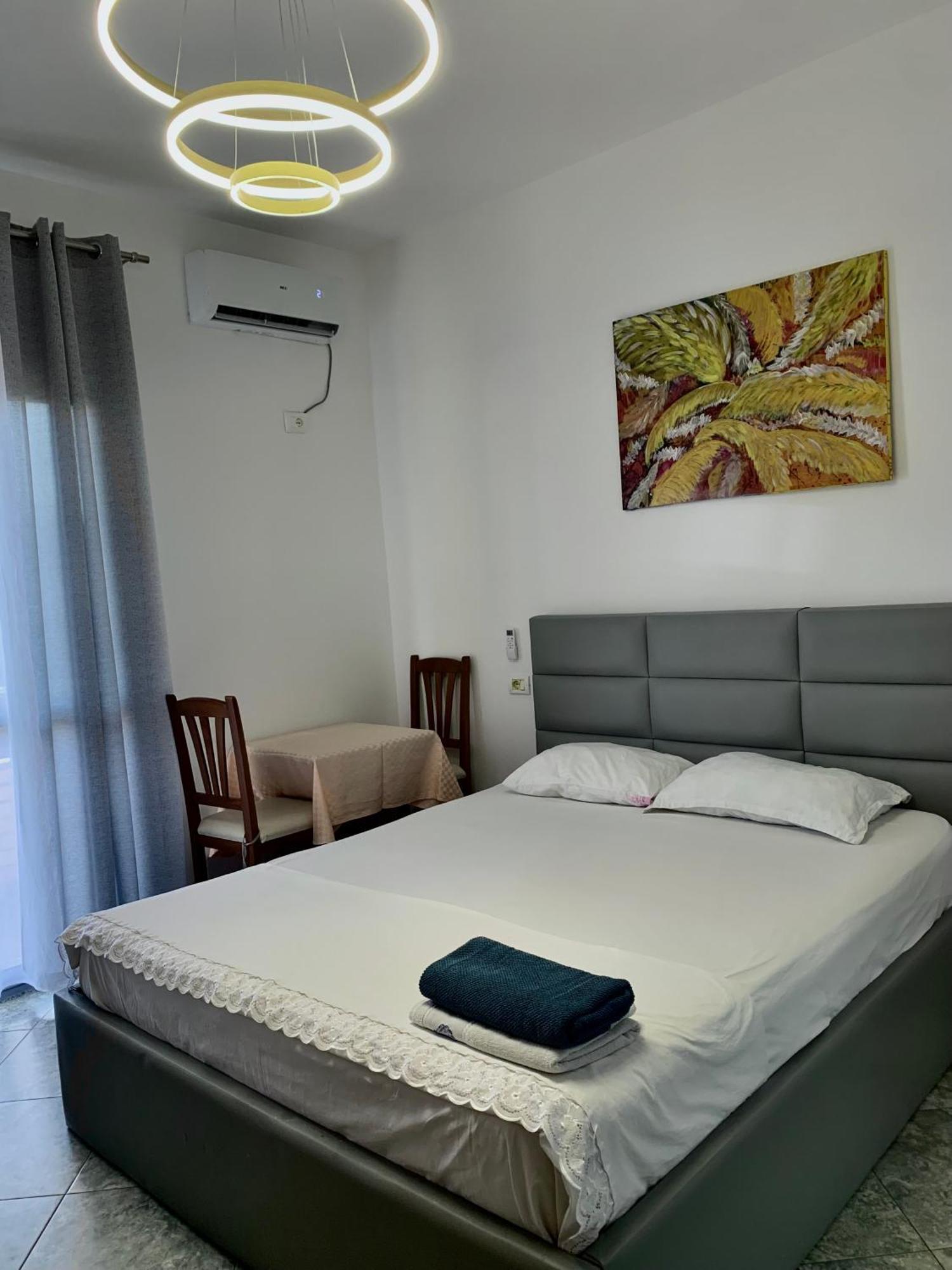 Serenade Beach Durrës Buitenkant foto